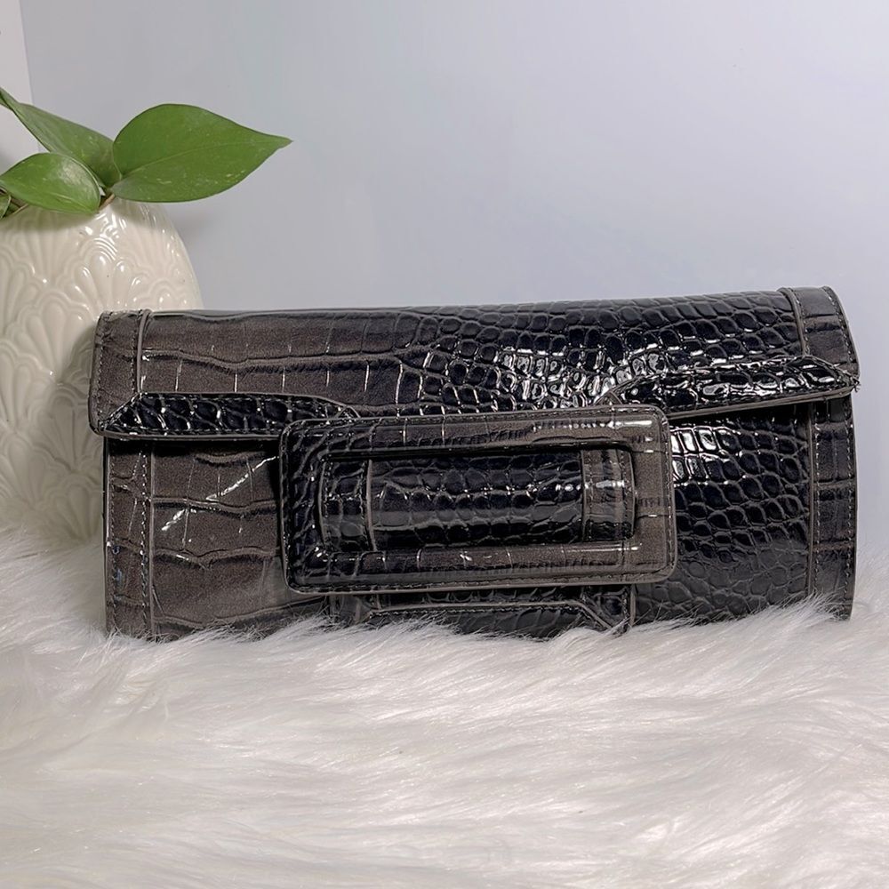 Squared by Sondra Roberts clutch bag.